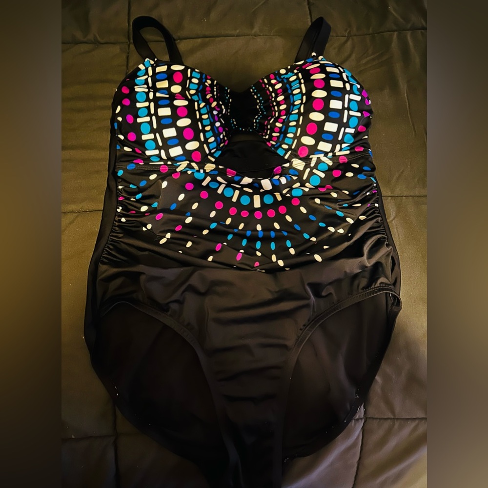 ANA VIV one piece, bathing suit, size 18W size 2x